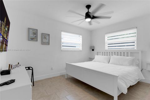 Single Family Residence in Miami FL 4402 89th Ct Ct 21.jpg