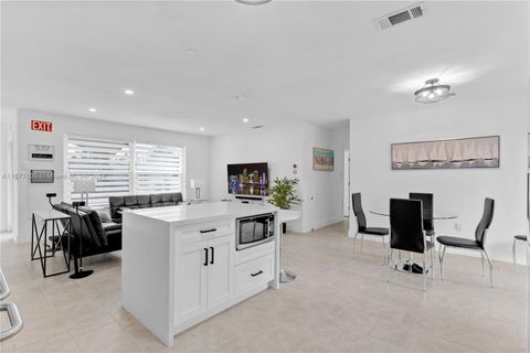 Single Family Residence in Miami FL 4402 89th Ct Ct 10.jpg
