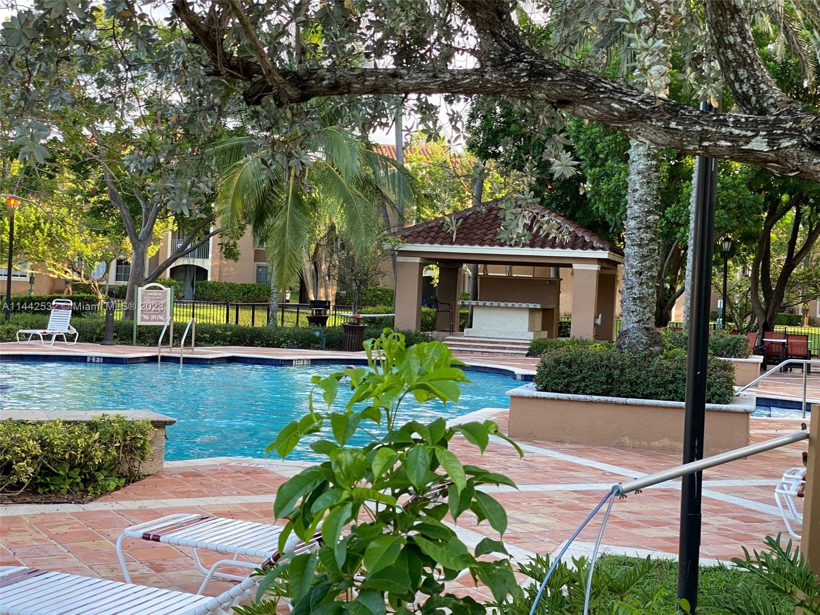 CARRINGTON AT COCONUT CRE - Residential Lease
