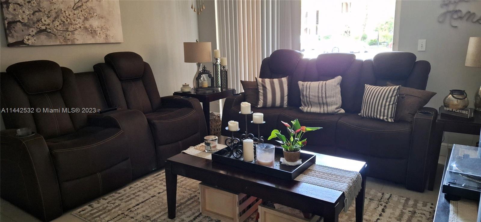 CARRINGTON AT COCONUT CRE - Residential Lease