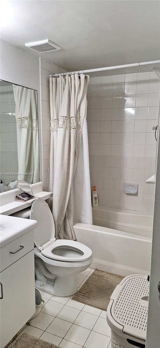 CARRINGTON AT COCONUT CRE - Residential Lease
