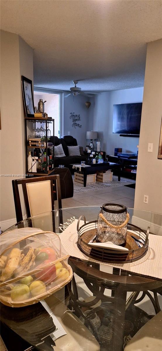 CARRINGTON AT COCONUT CRE - Residential Lease