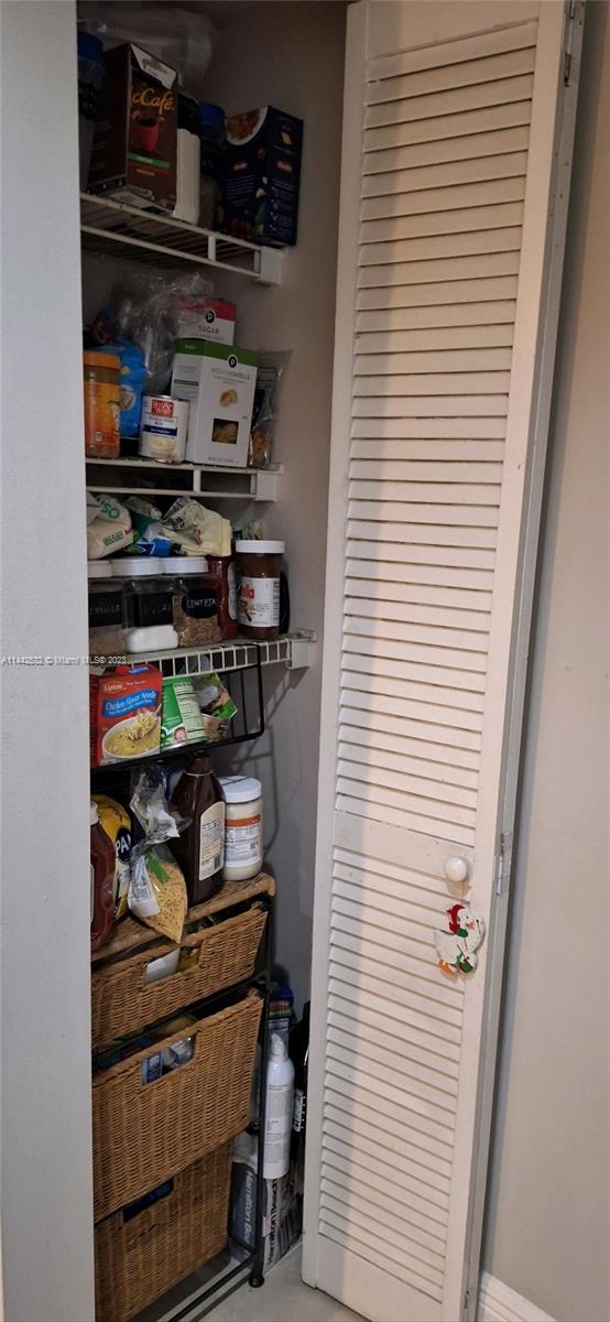 CARRINGTON AT COCONUT CRE - Residential Lease