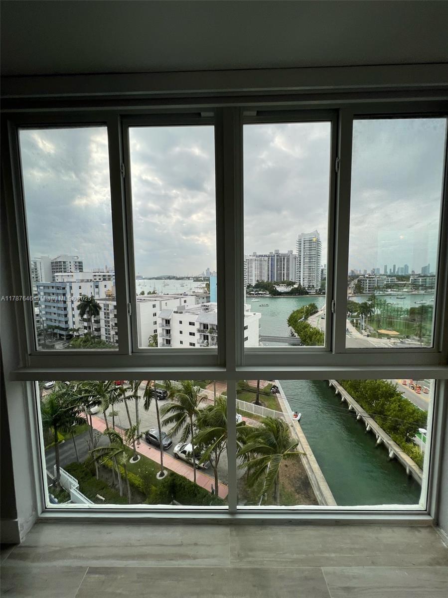 WEST BAY PLAZA CONDO - Residential