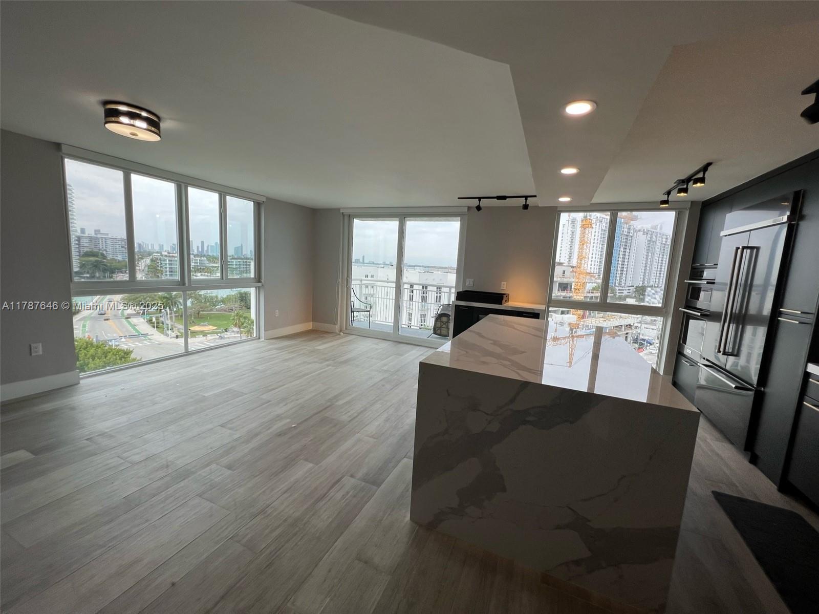 WEST BAY PLAZA CONDO - Residential