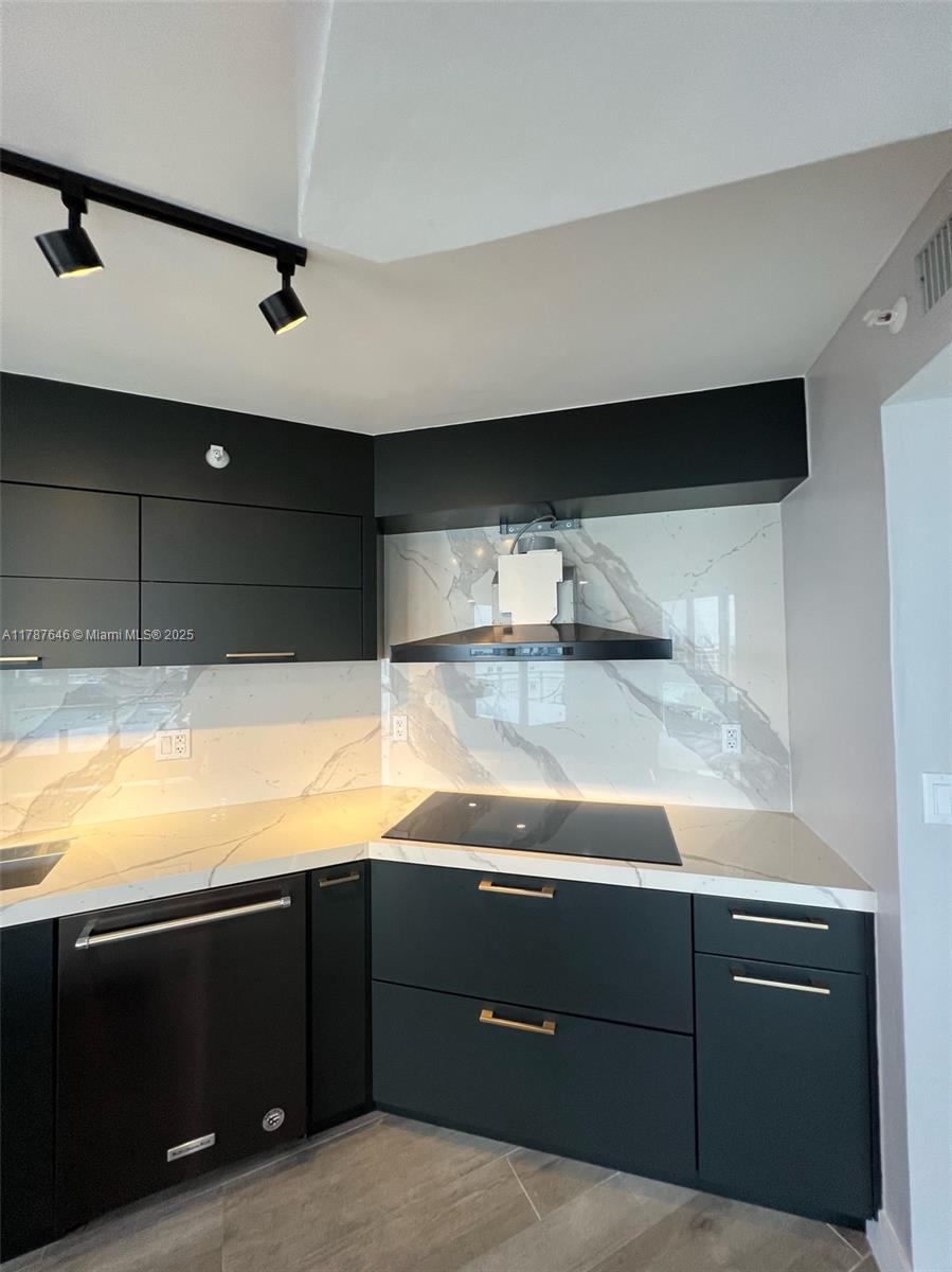 WEST BAY PLAZA CONDO - Residential