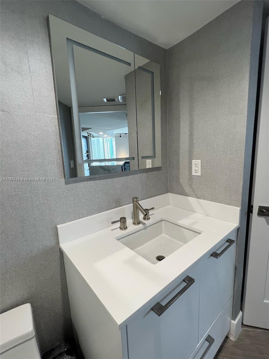 WEST BAY PLAZA CONDO - Residential