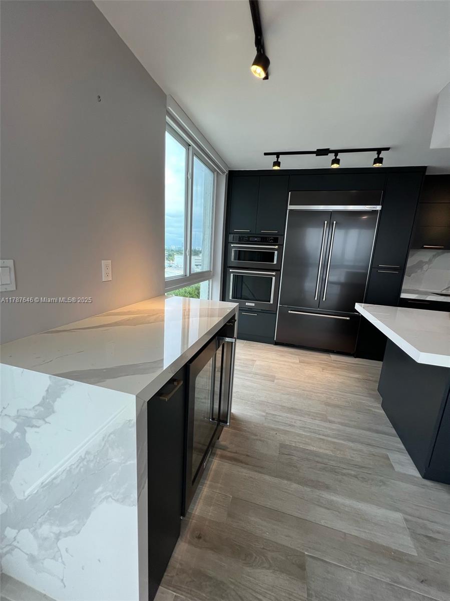 WEST BAY PLAZA CONDO - Residential