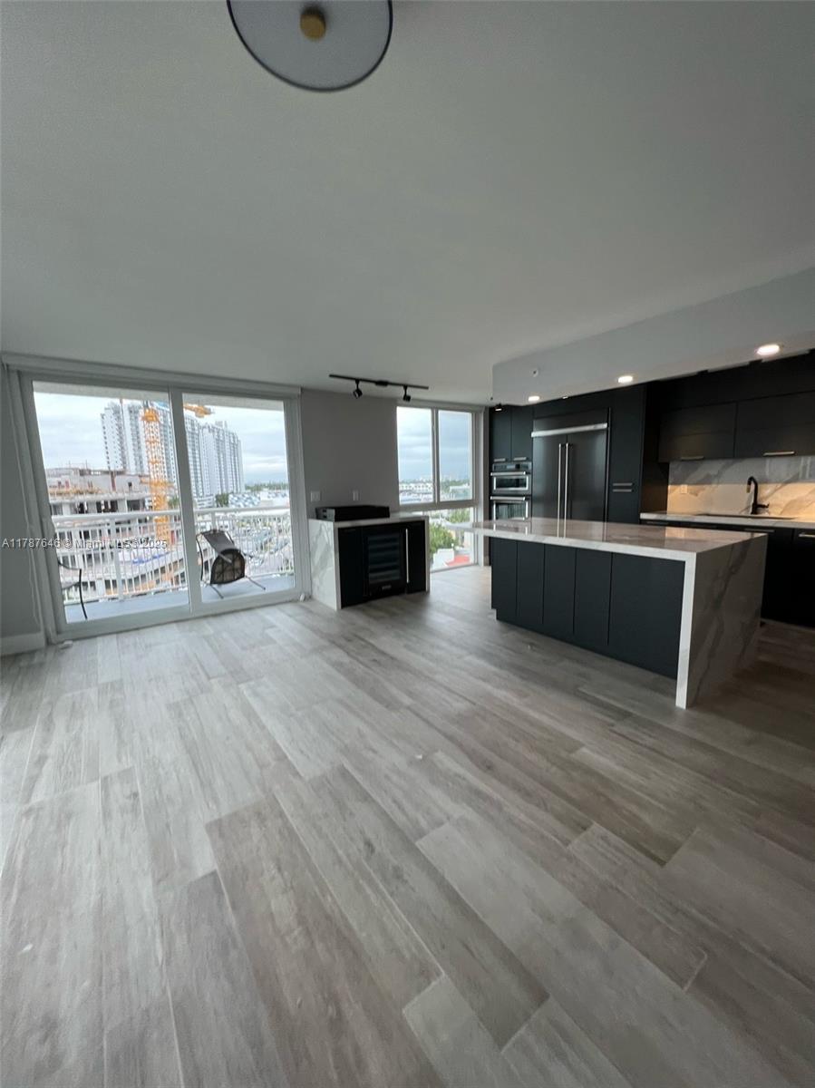 WEST BAY PLAZA CONDO - Residential