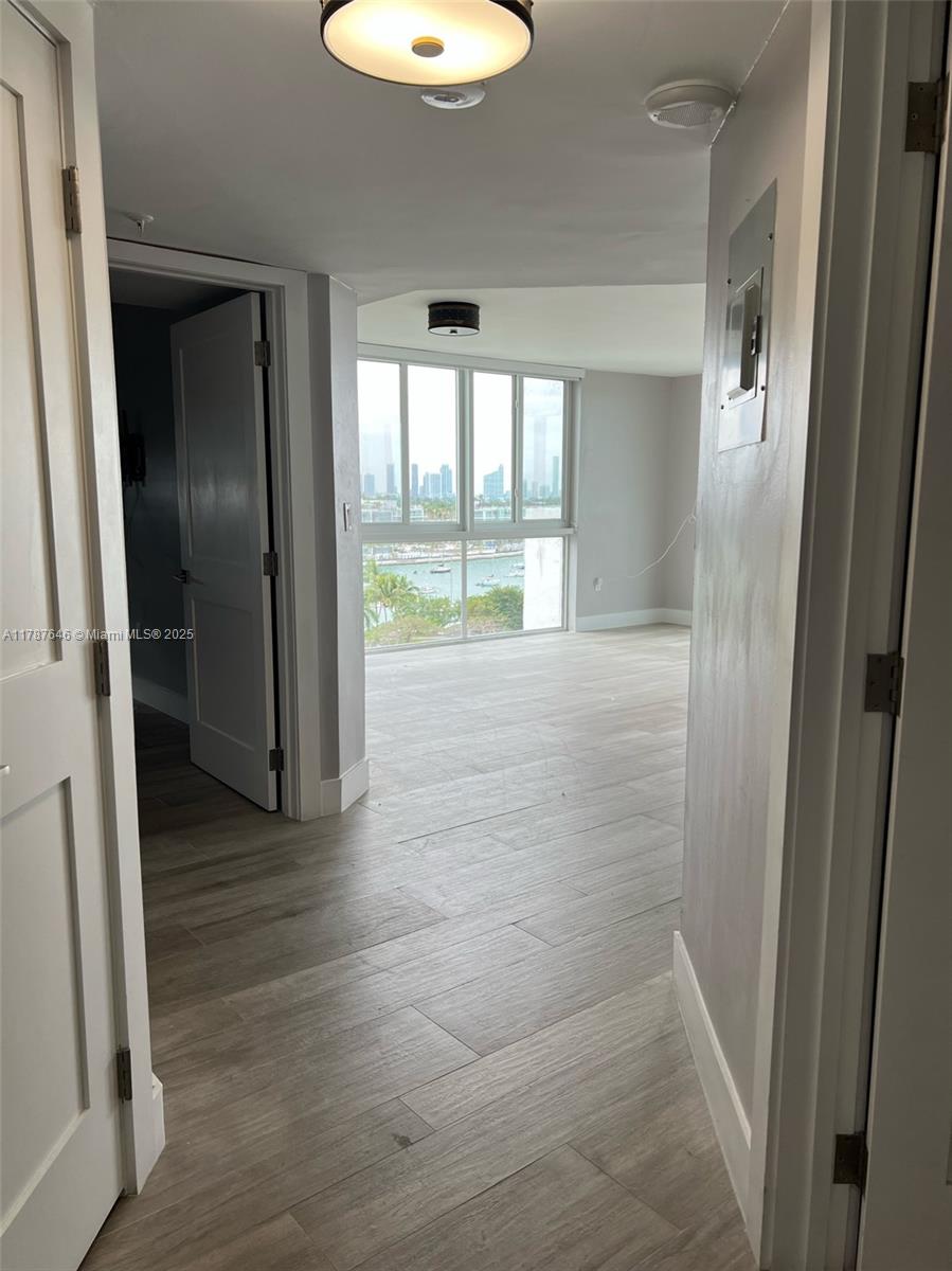 WEST BAY PLAZA CONDO - Residential
