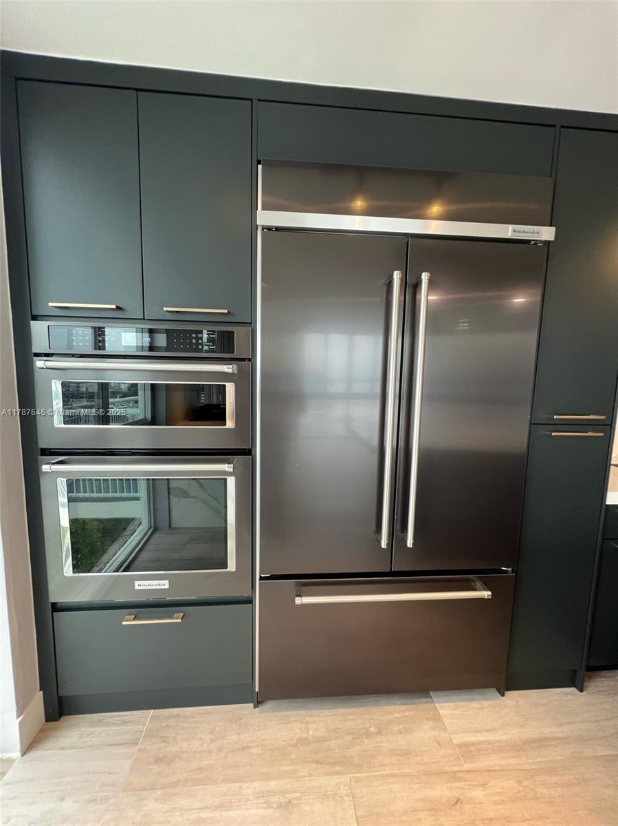 WEST BAY PLAZA CONDO - Residential
