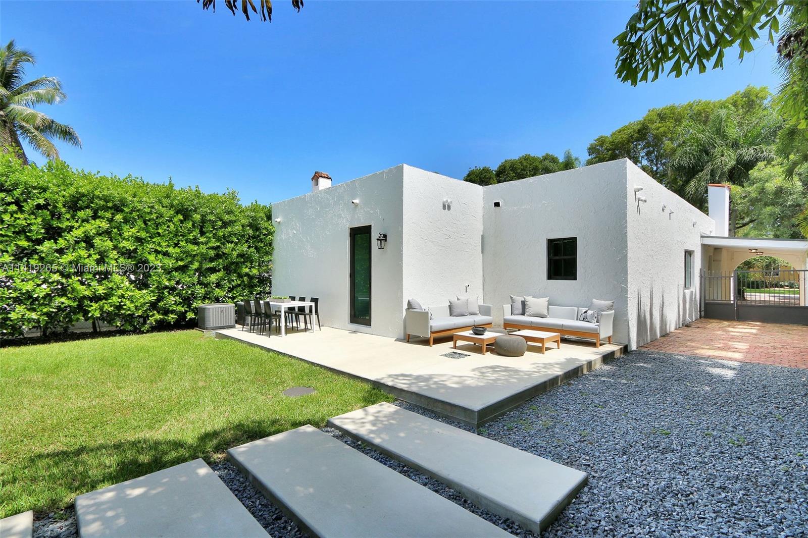 CORAL GABLES SEC E - Residential