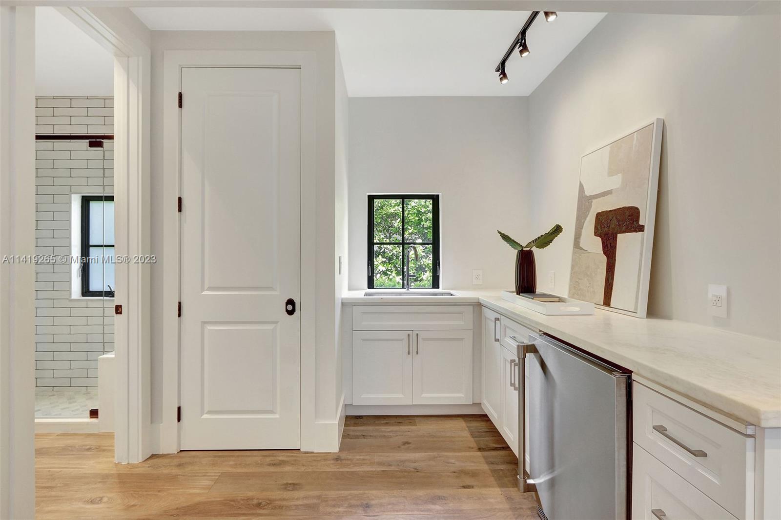 CORAL GABLES SEC E - Residential