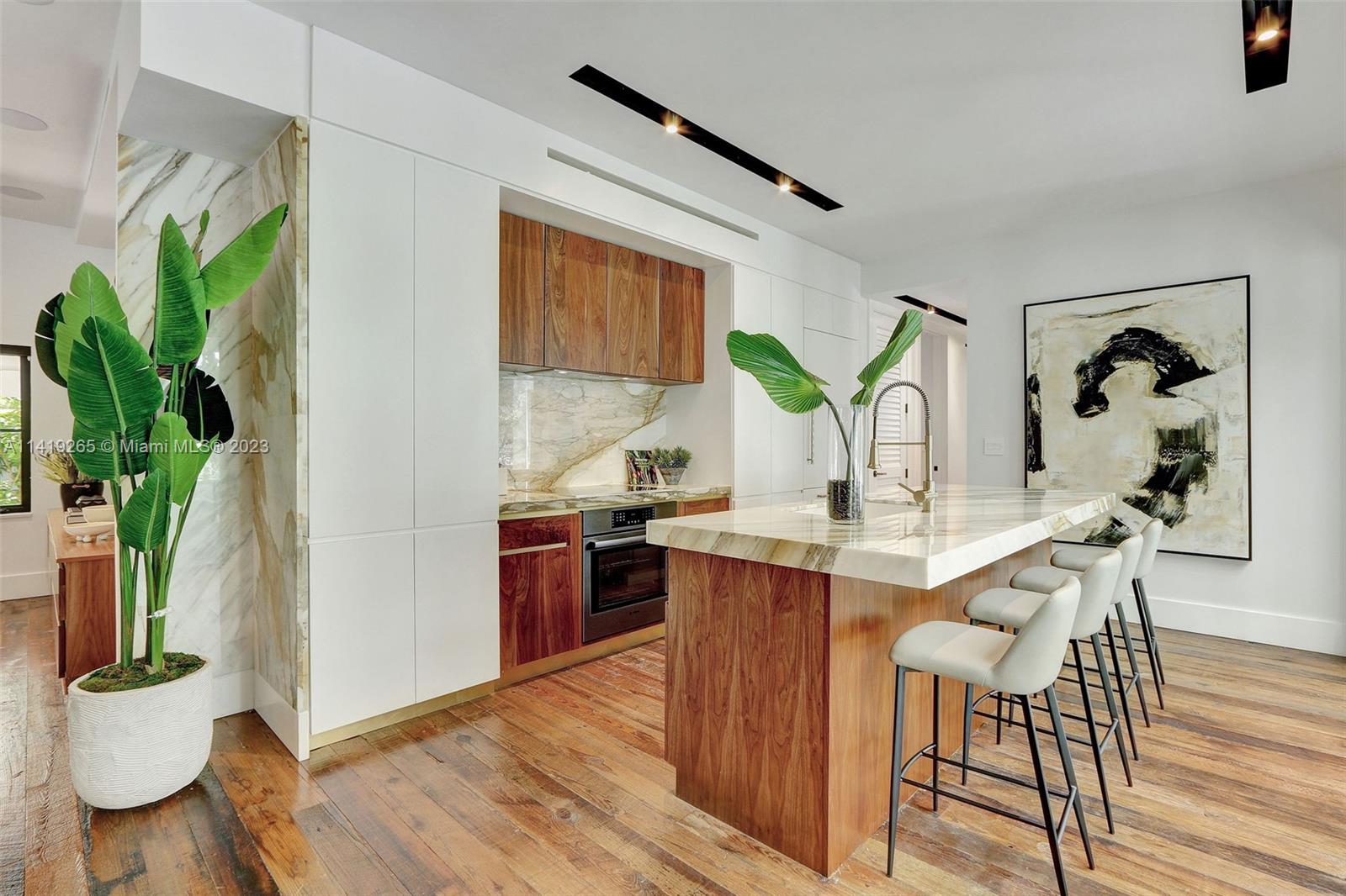 CORAL GABLES SEC E - Residential