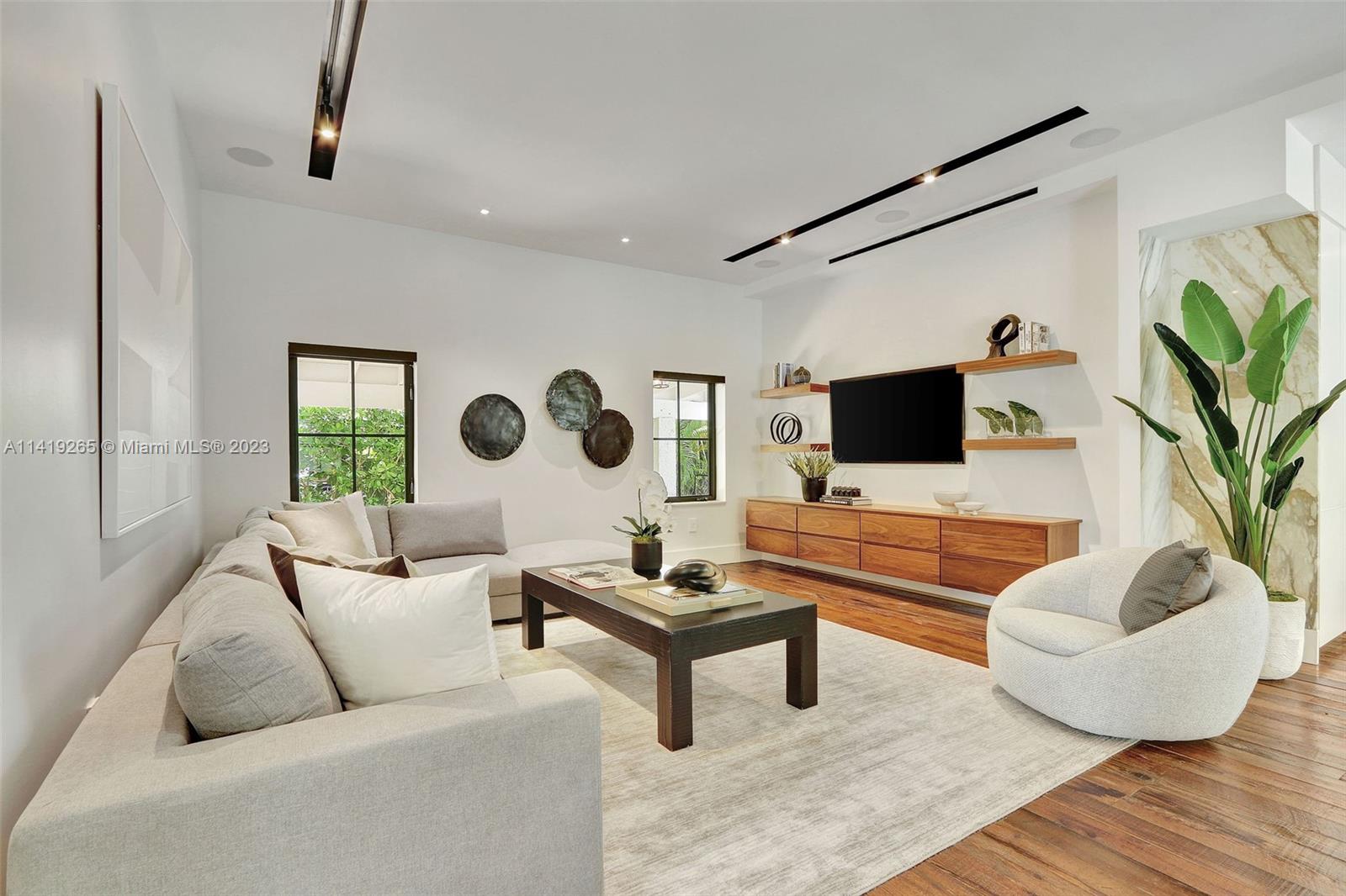 CORAL GABLES SEC E - Residential