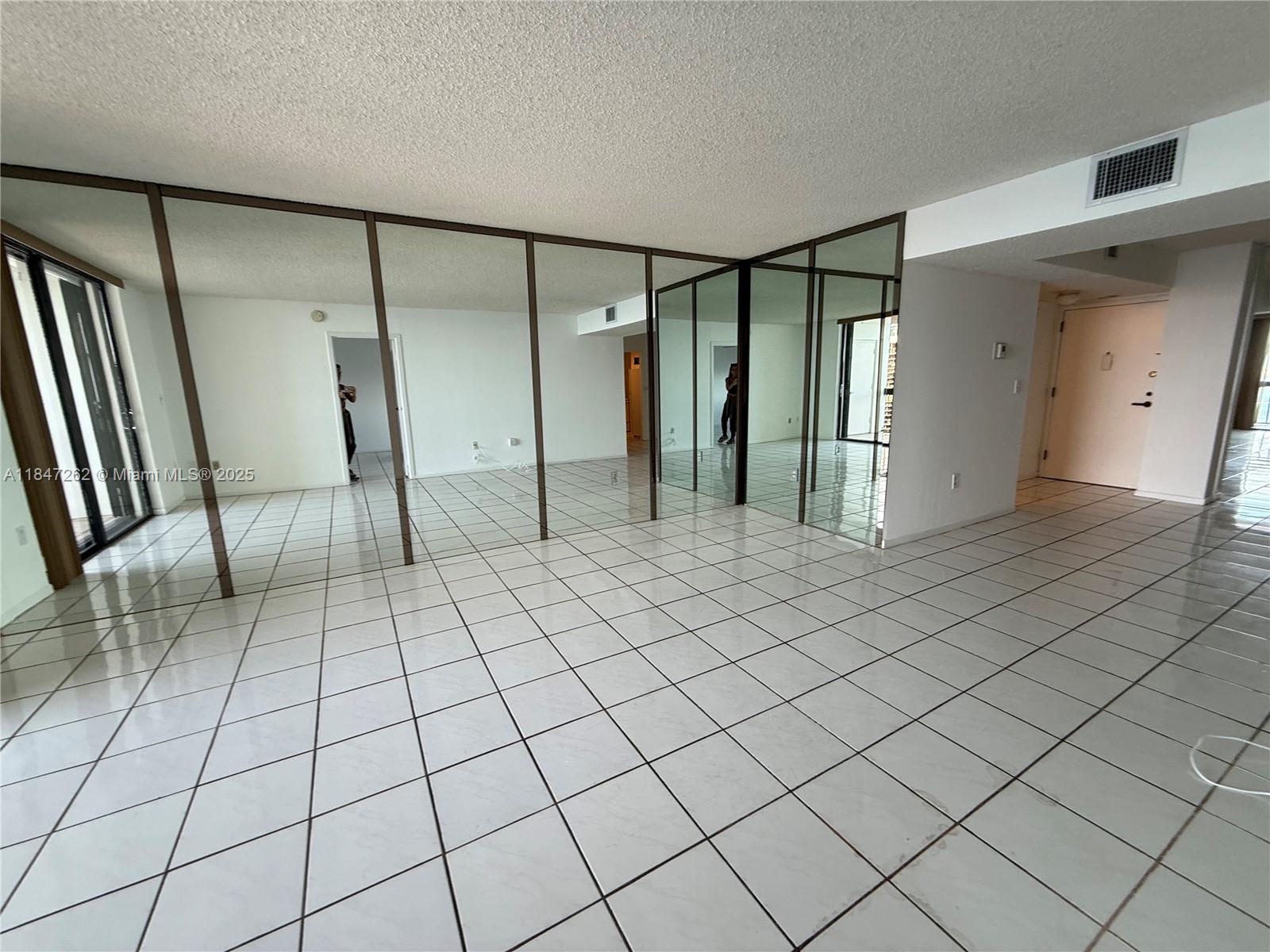 2333 Brickell Ave 1603