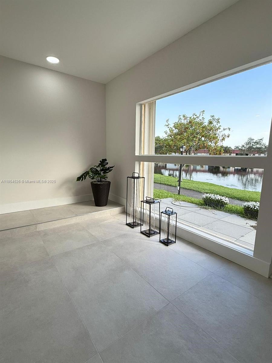 COVERED BRIDGE CONDO - Residential