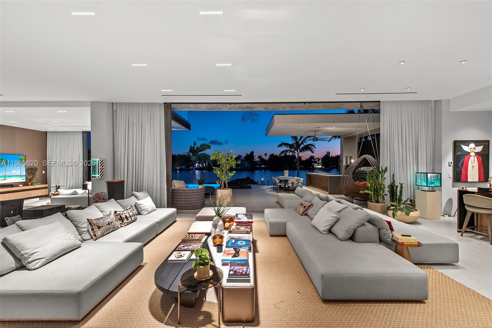 HIBISCUS ISLAND - Residential Lease