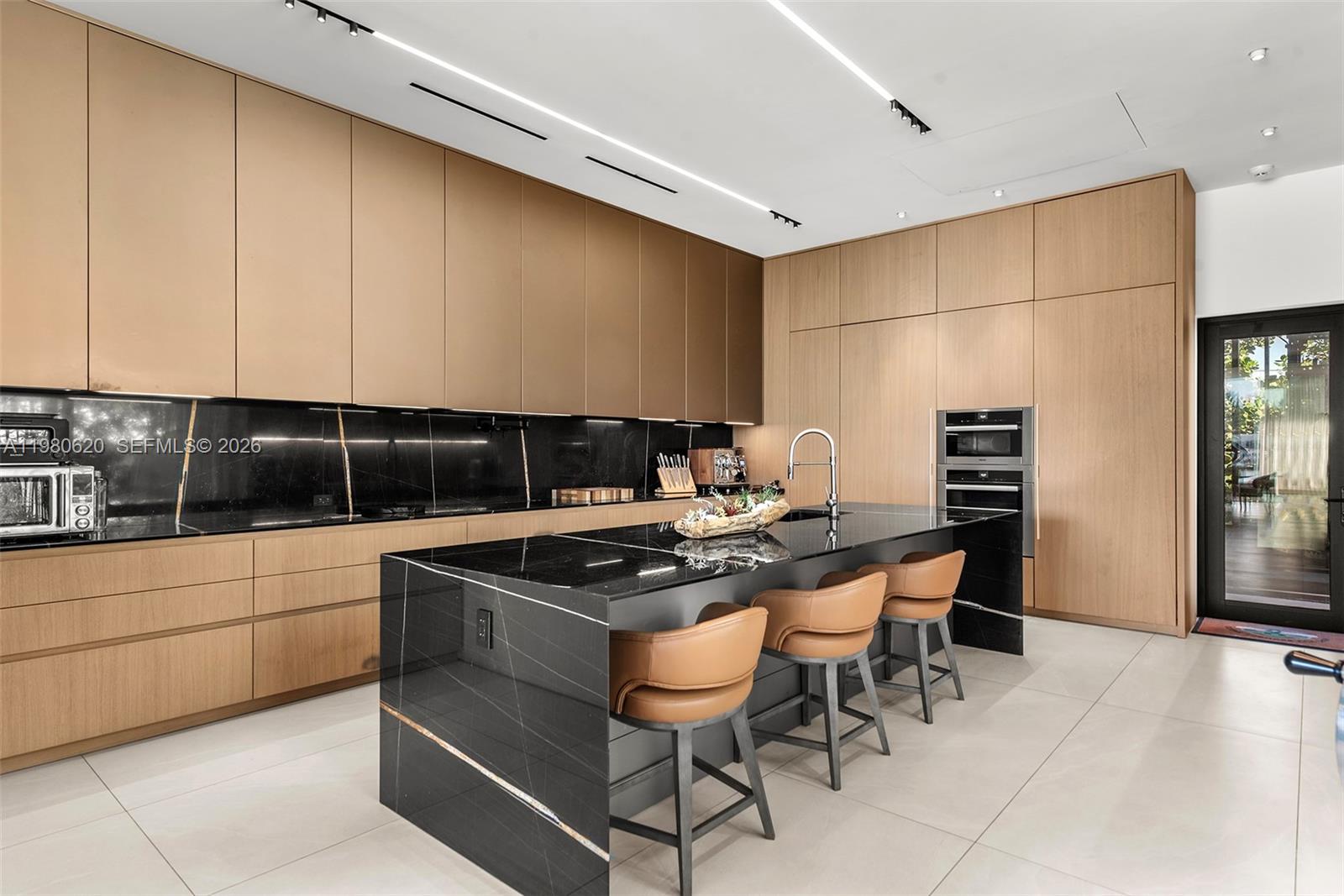 HIBISCUS ISLAND - Residential Lease