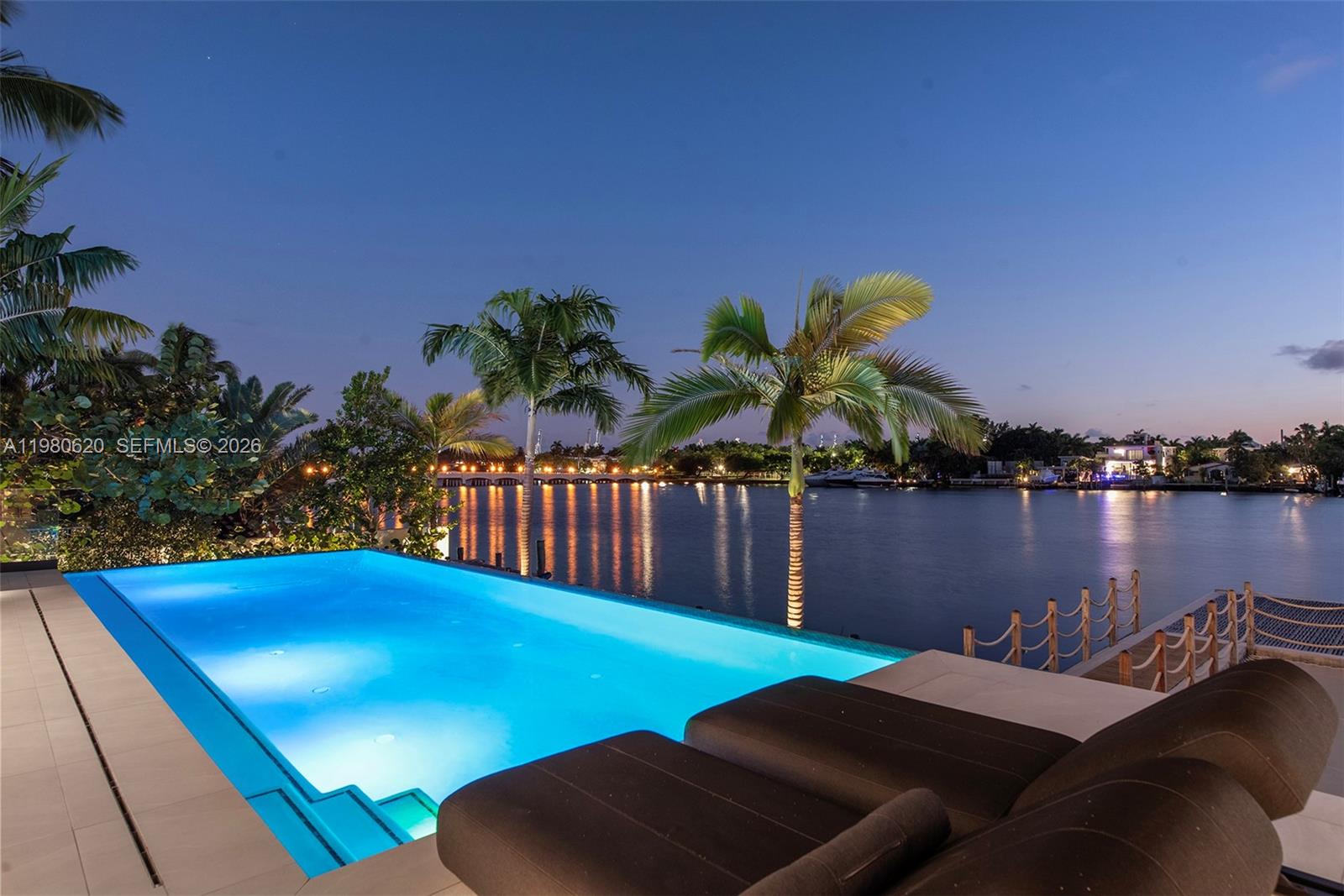 HIBISCUS ISLAND - Residential Lease