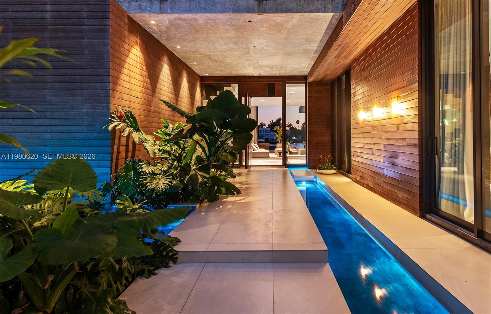 HIBISCUS ISLAND - Residential Lease