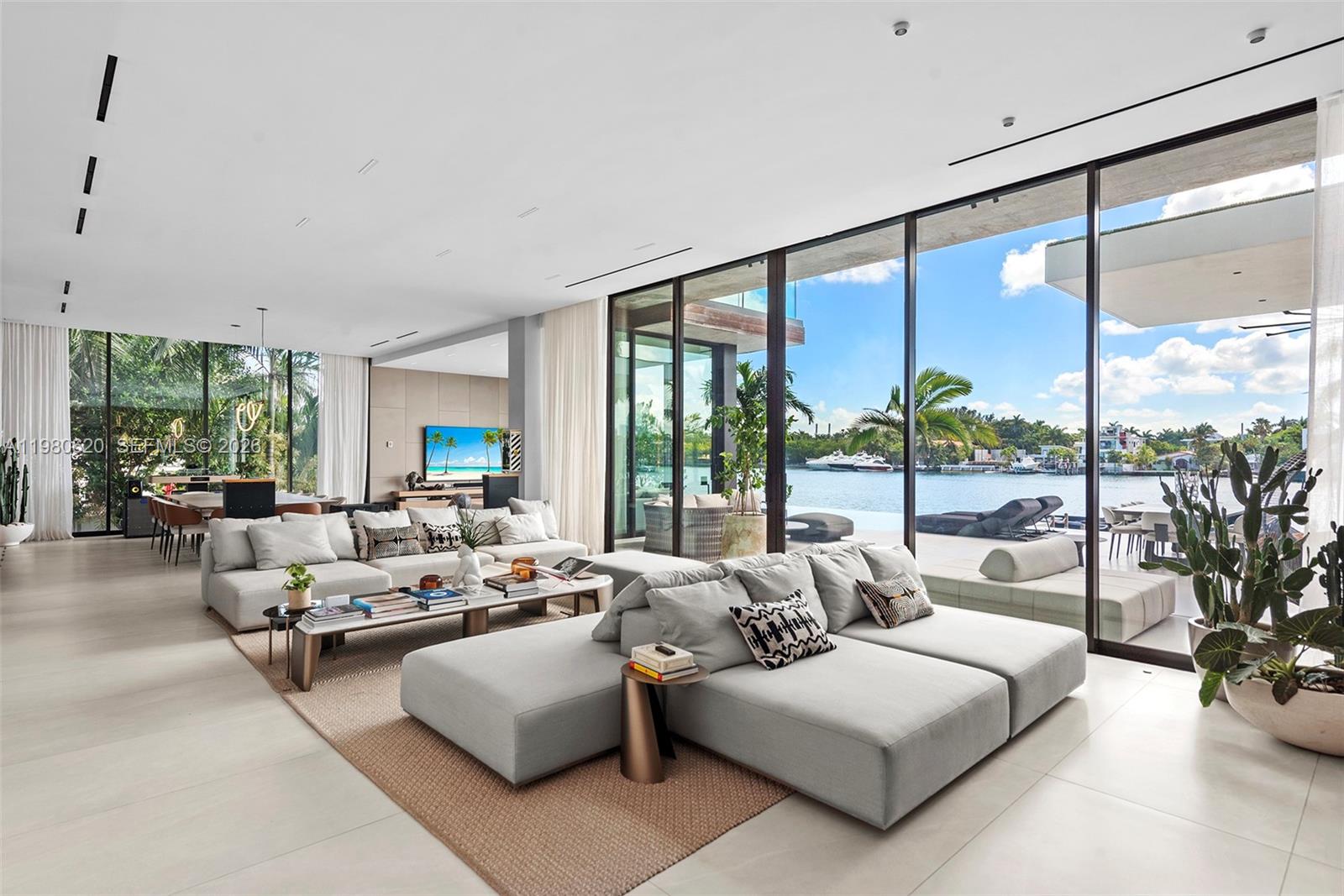 HIBISCUS ISLAND - Residential Lease