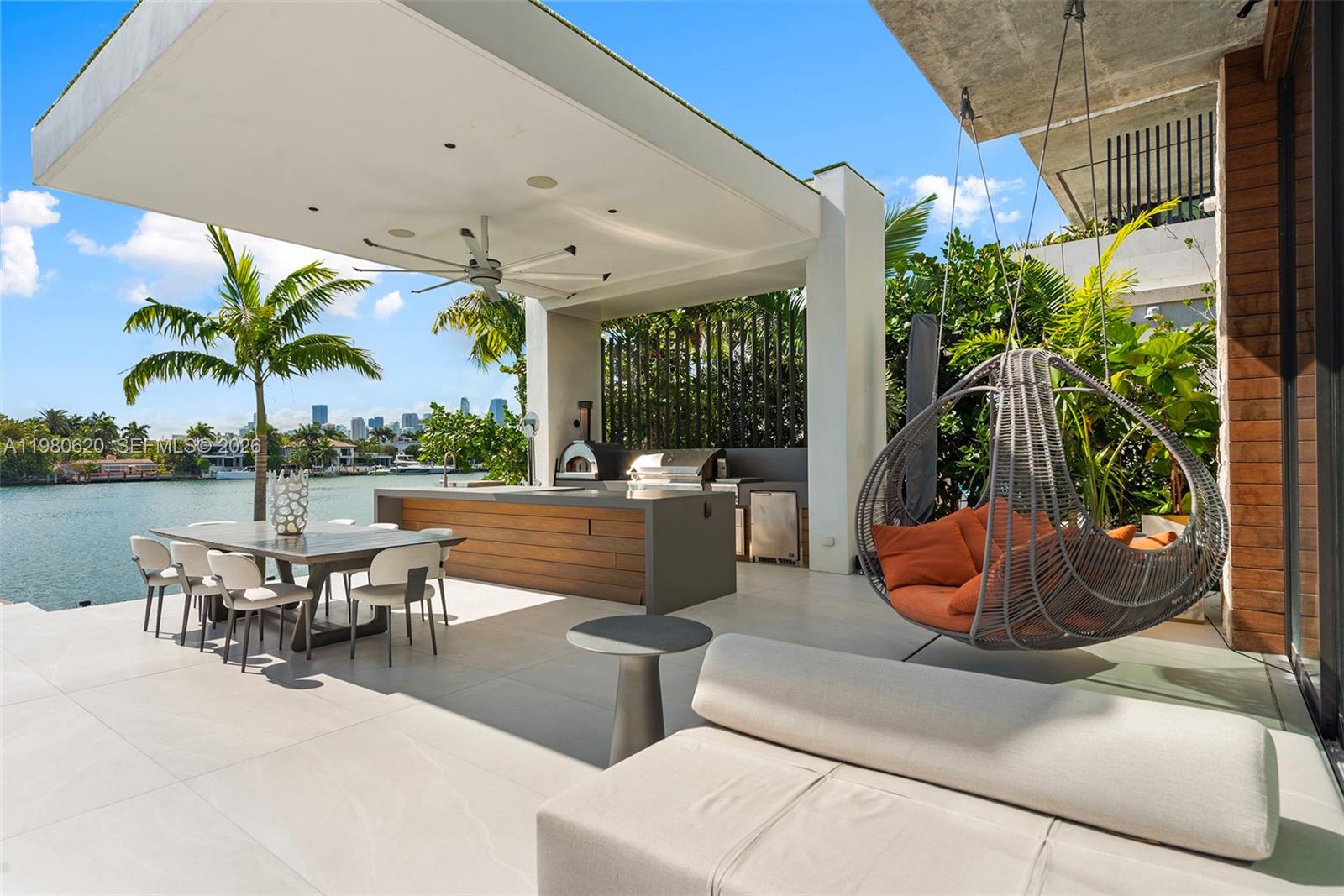 HIBISCUS ISLAND - Residential Lease