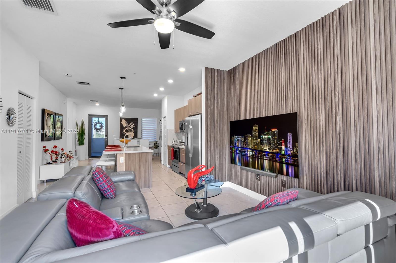 GRAND BAY SOUTH VILLAS - Residential