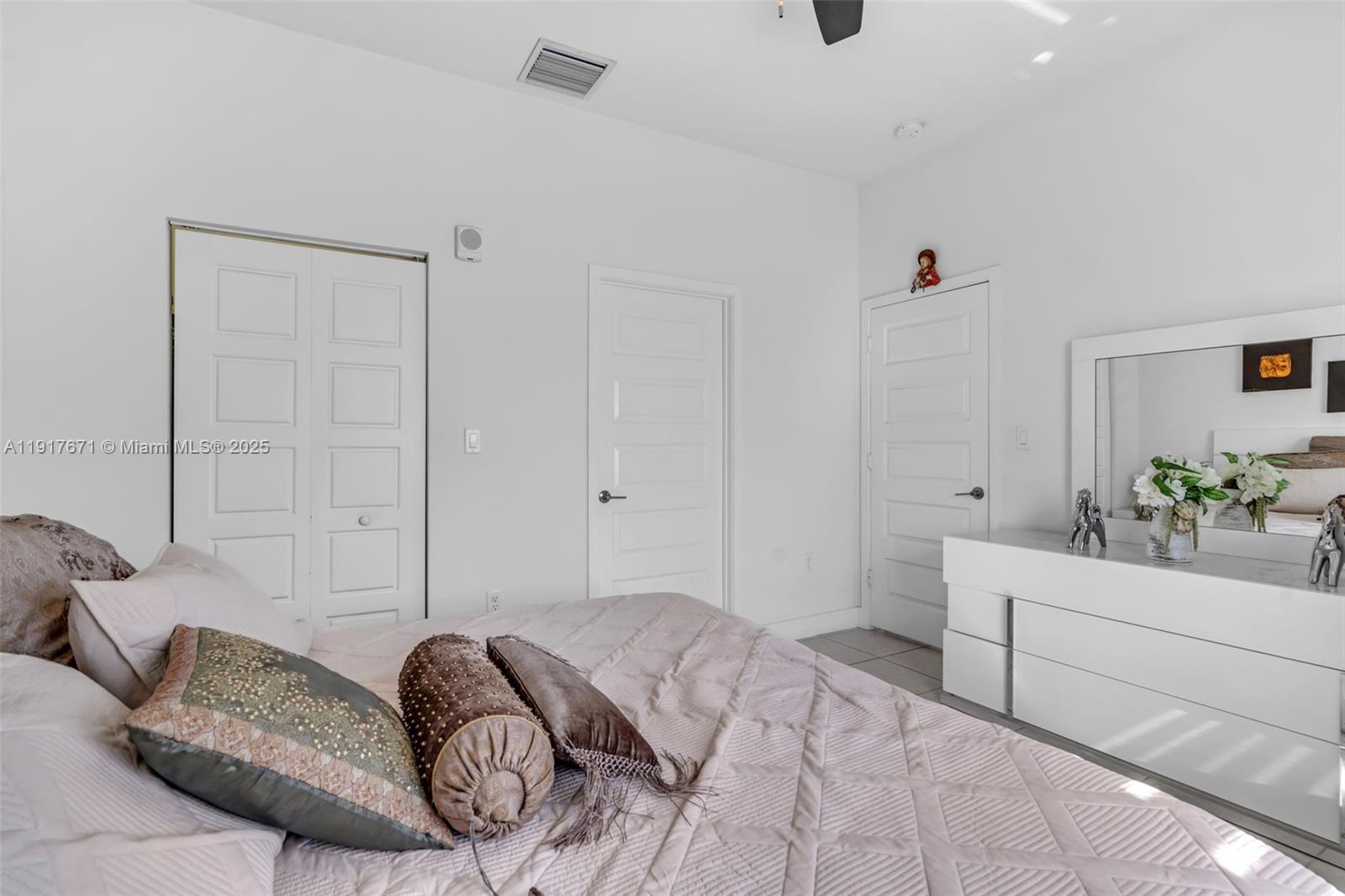 GRAND BAY SOUTH VILLAS - Residential