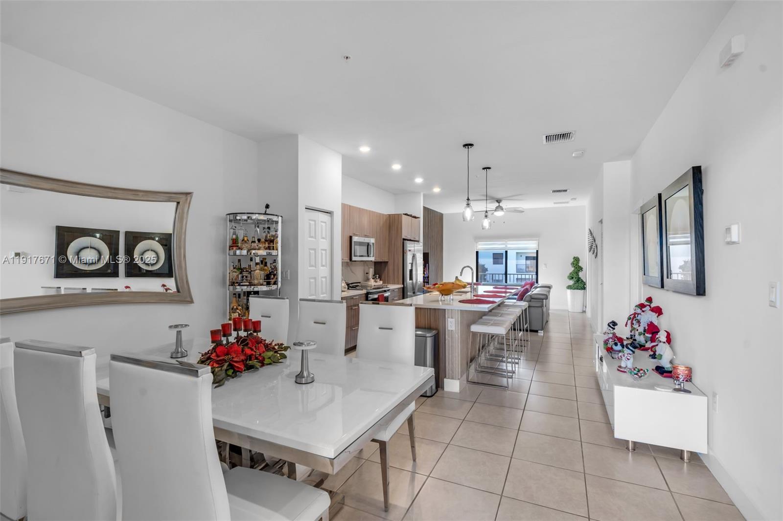 GRAND BAY SOUTH VILLAS - Residential