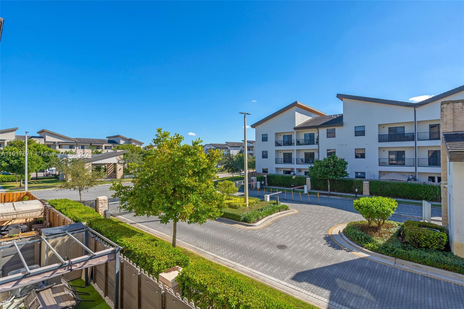 GRAND BAY SOUTH VILLAS - Residential