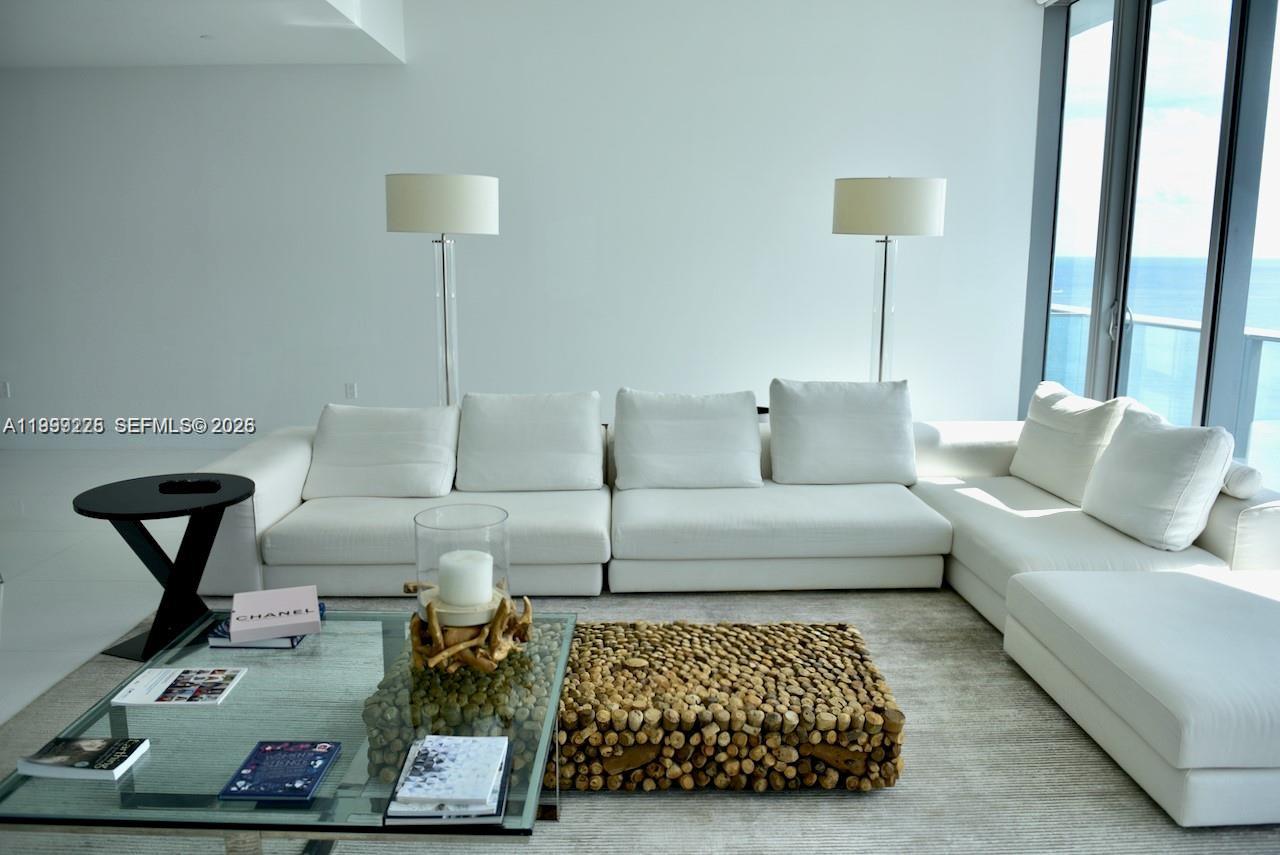 17475 Collins Ave 2802