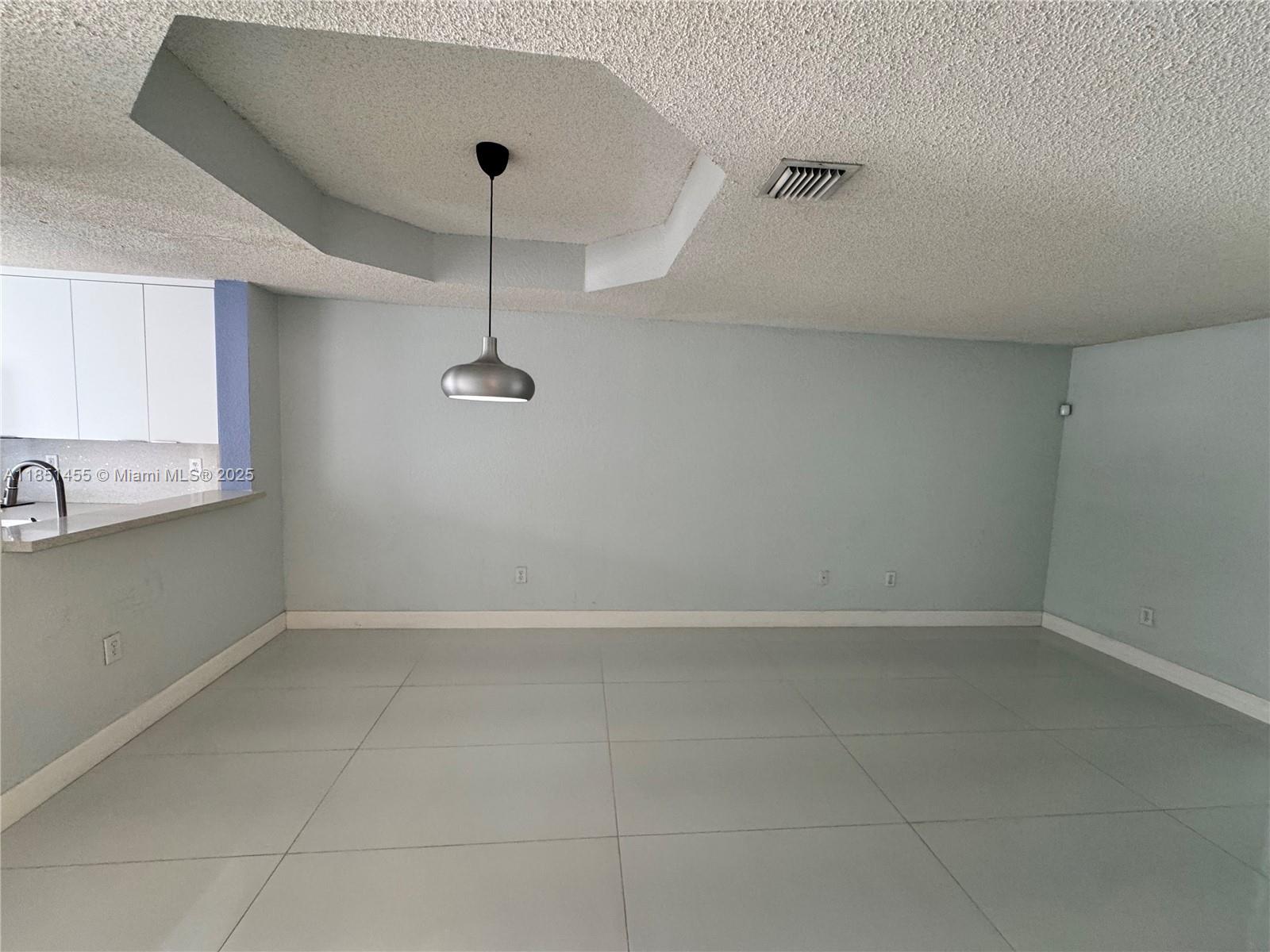 BONITA VILLAS CONDO - Residential Lease