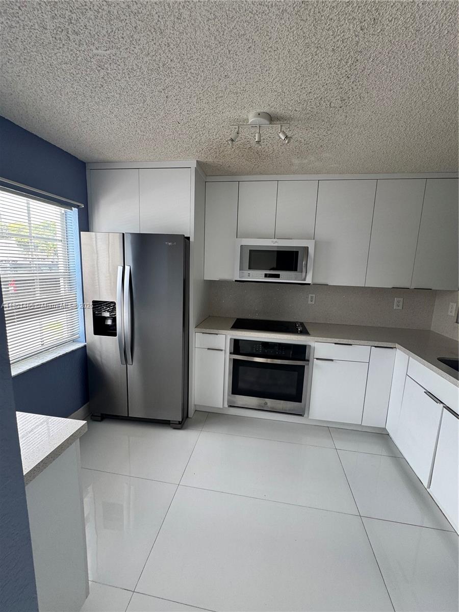 BONITA VILLAS CONDO - Residential Lease