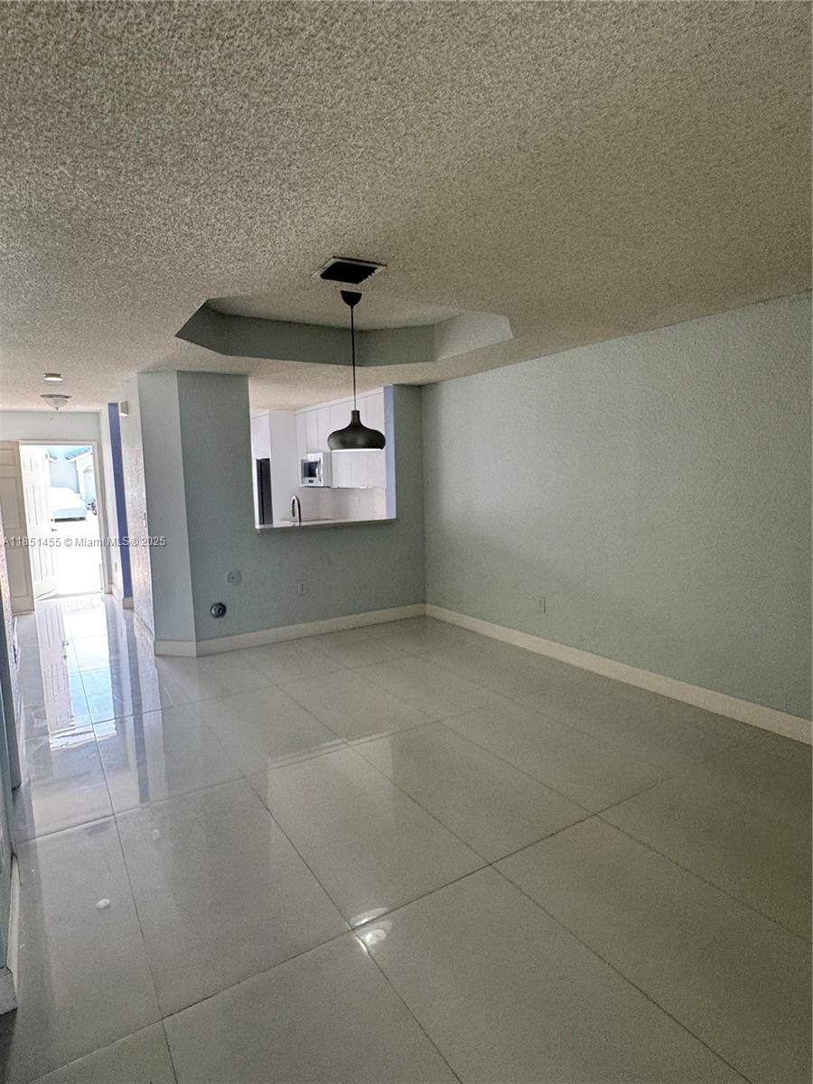 BONITA VILLAS CONDO - Residential Lease