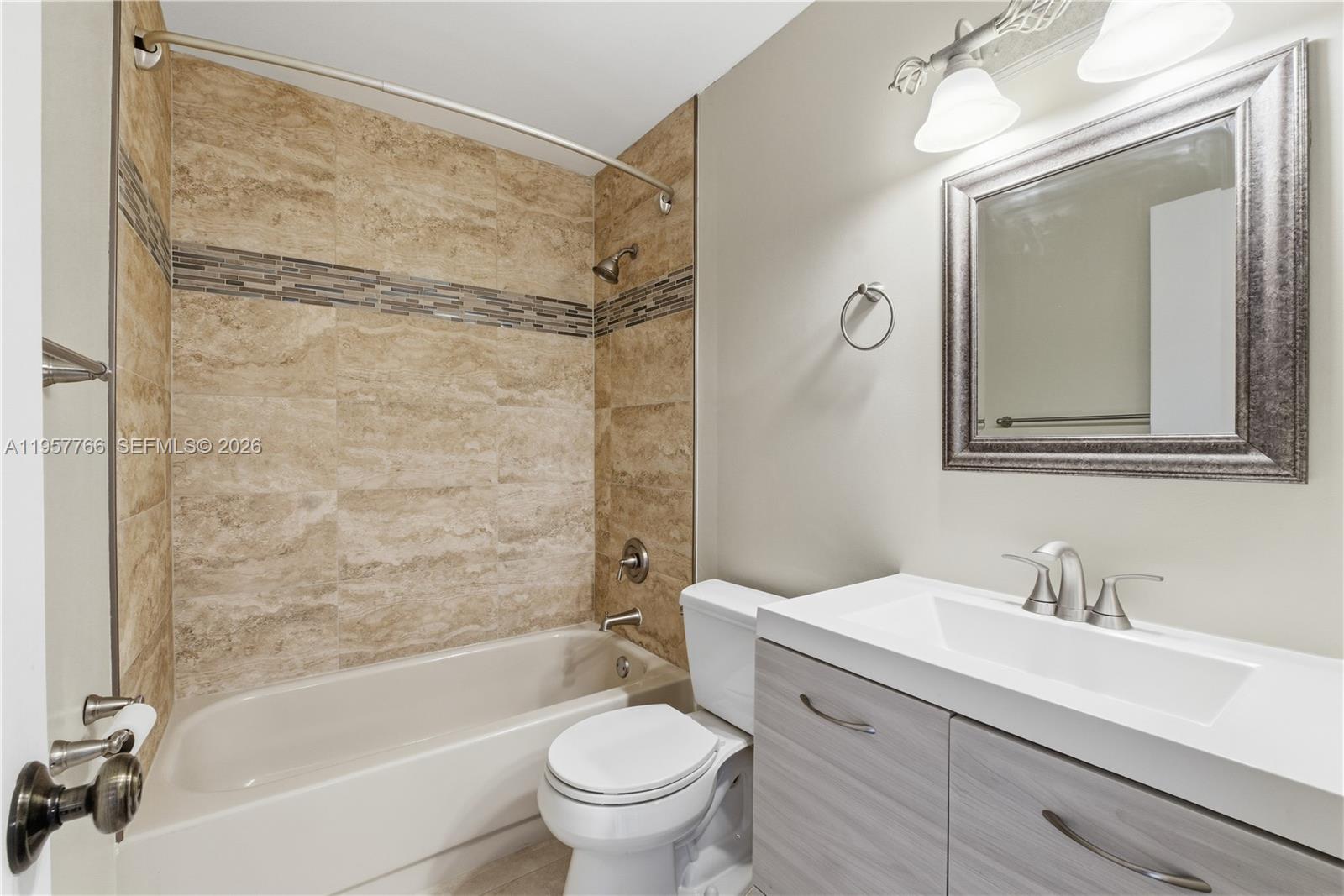 PEMBROKE LAKES SECTION EI - Residential