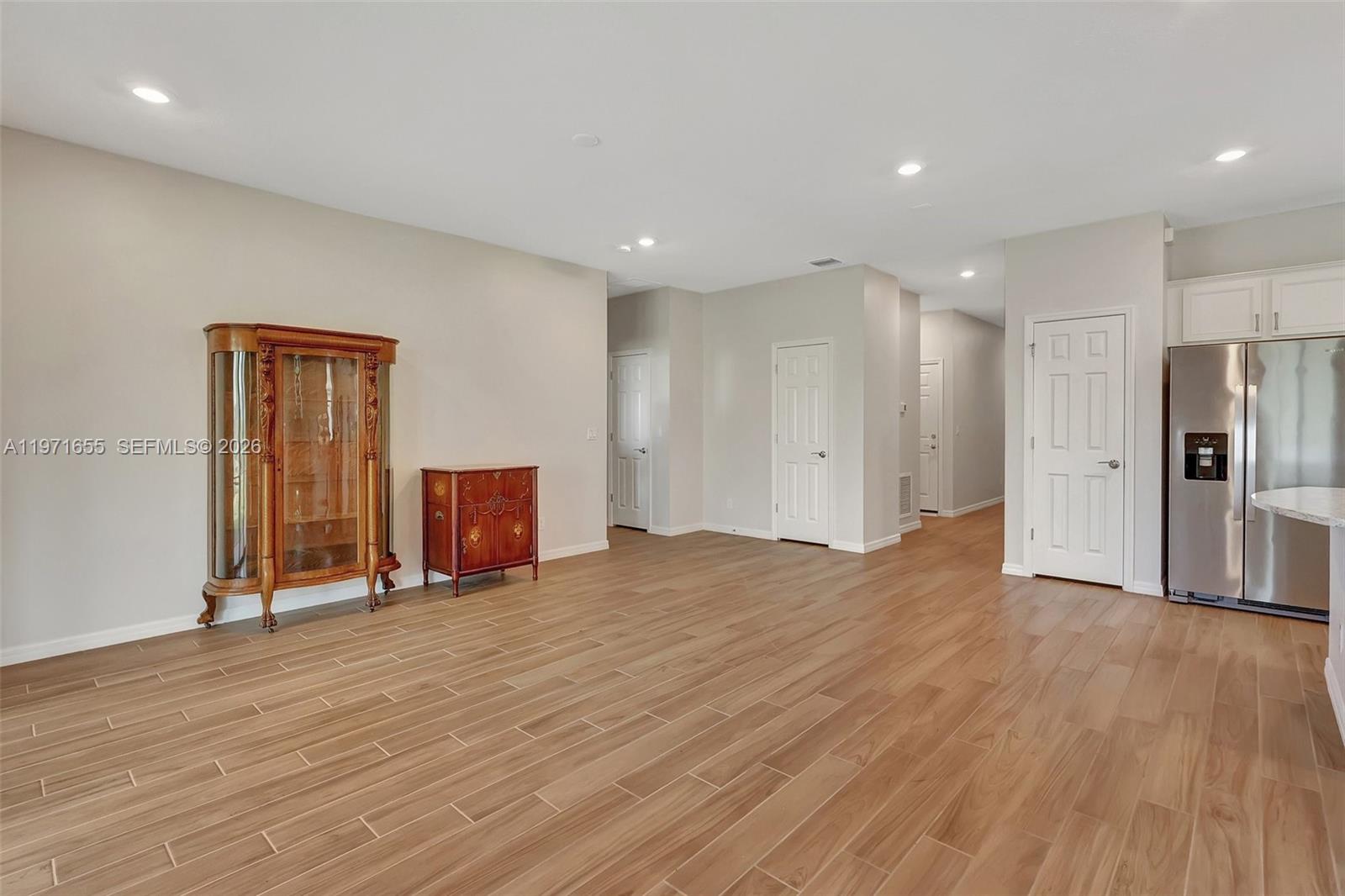 VERANDA PLAT NO 6 VERANDA - Residential