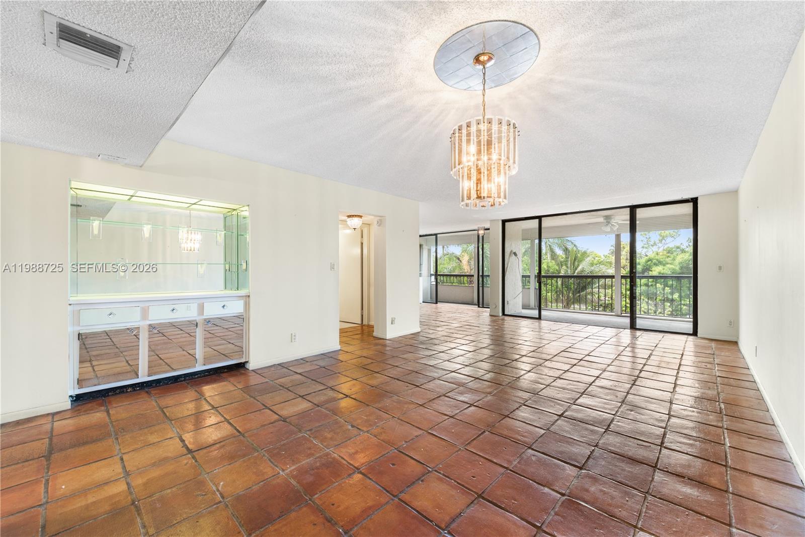 GLENS CONDO - Residential