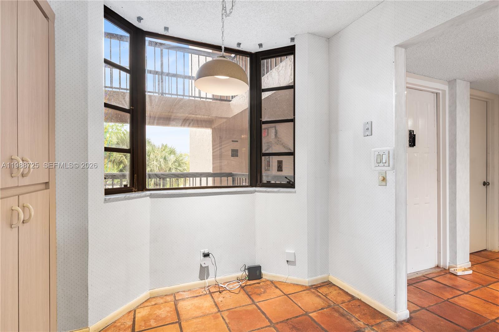 GLENS CONDO - Residential