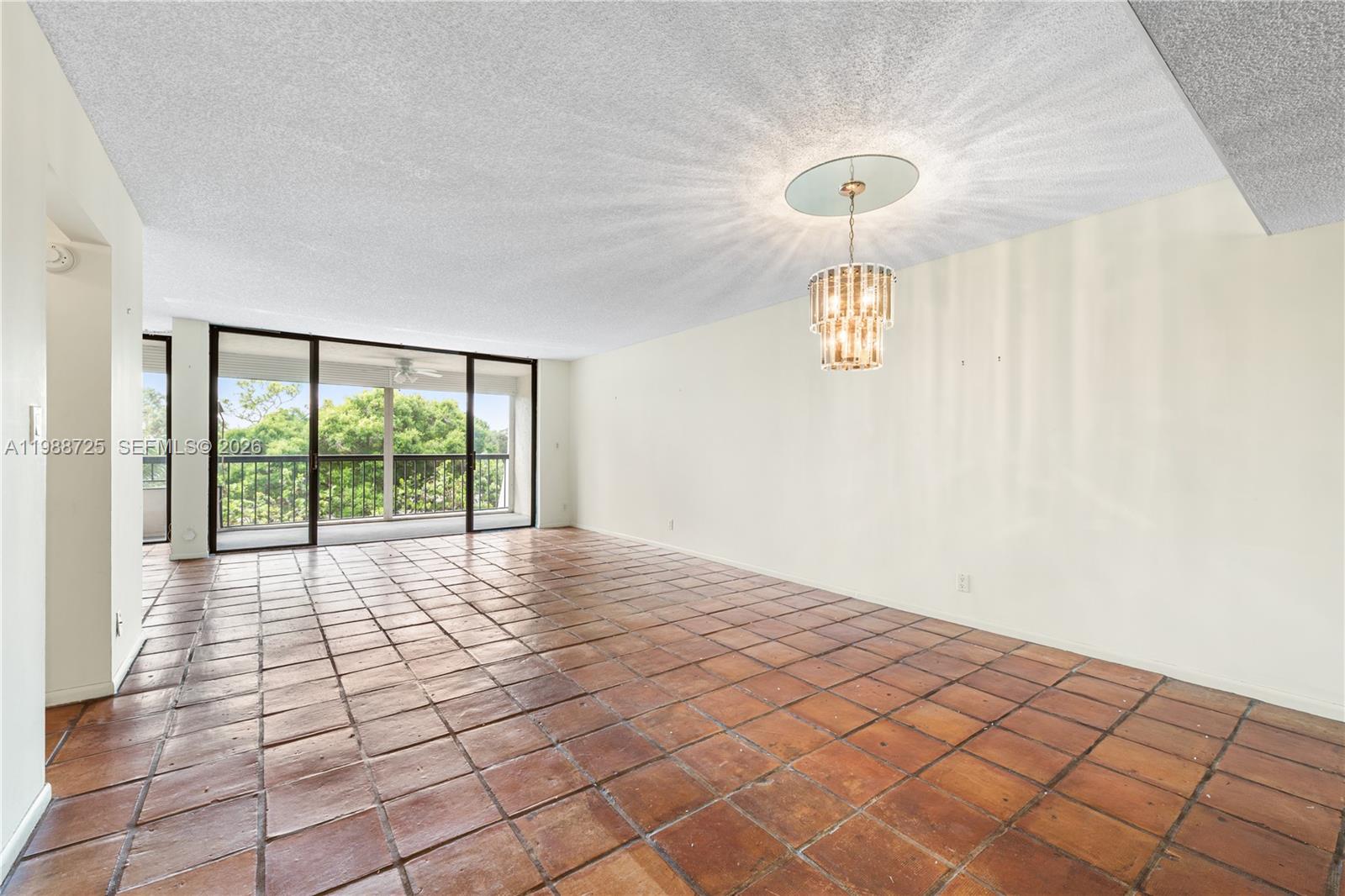 GLENS CONDO - Residential