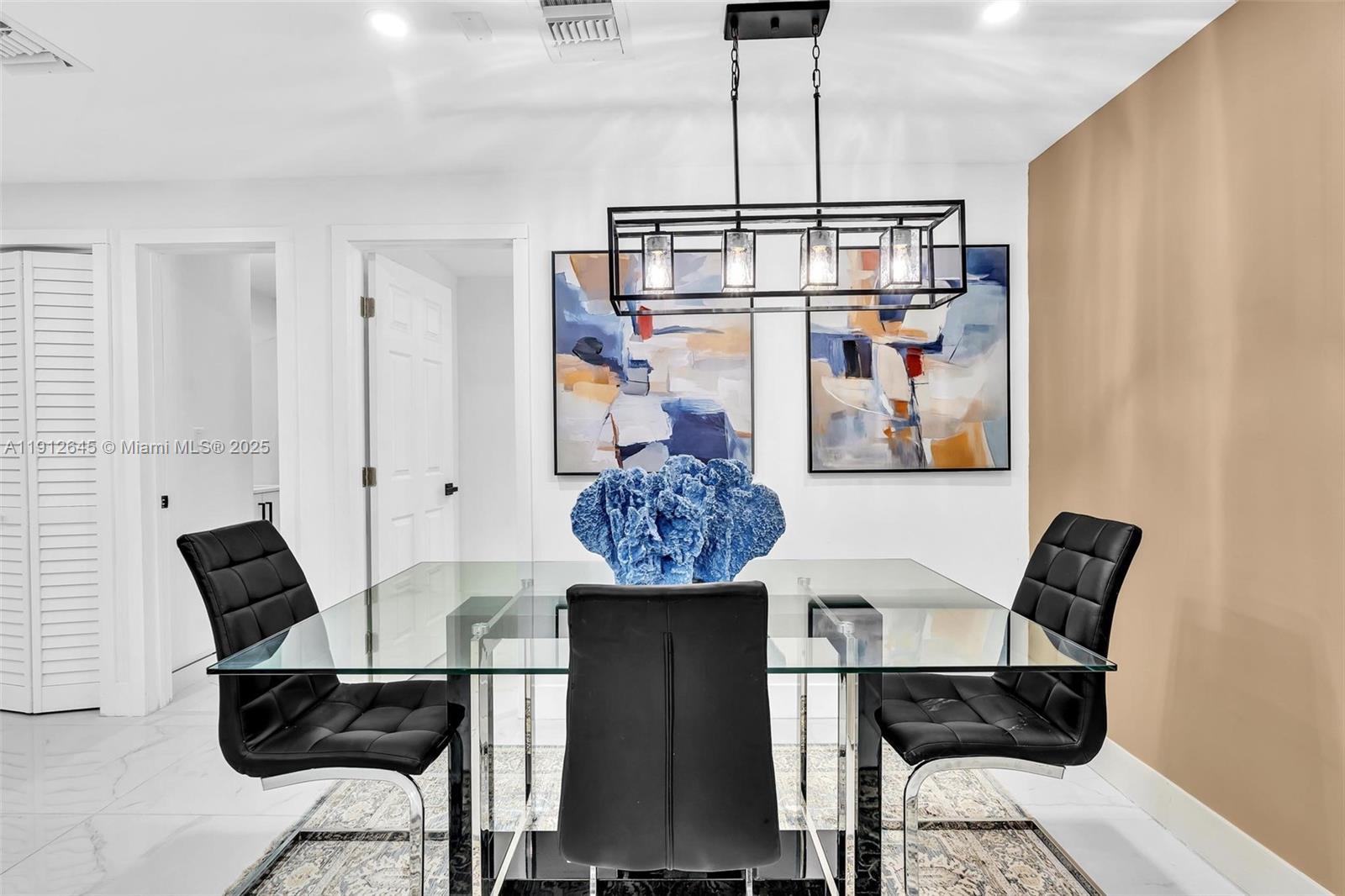 PINEWOOD PARK EXTENSION - Residential Lease