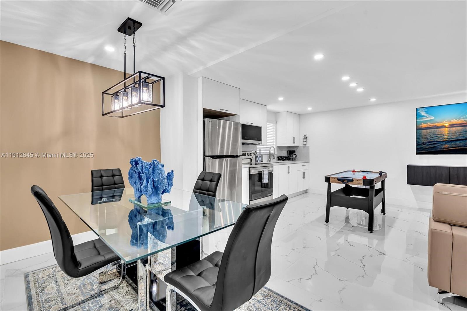 PINEWOOD PARK EXTENSION - Residential Lease