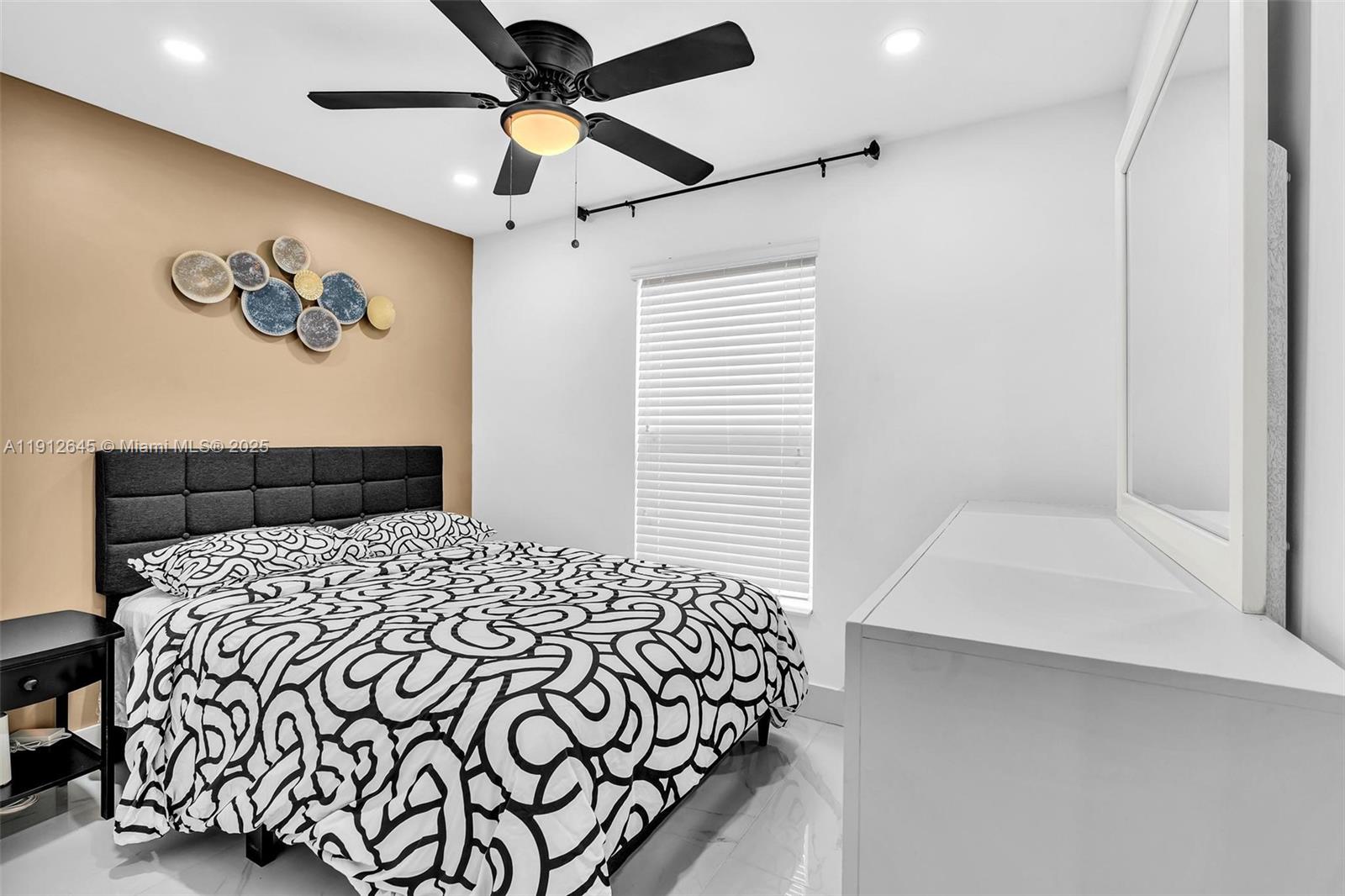 PINEWOOD PARK EXTENSION - Residential Lease