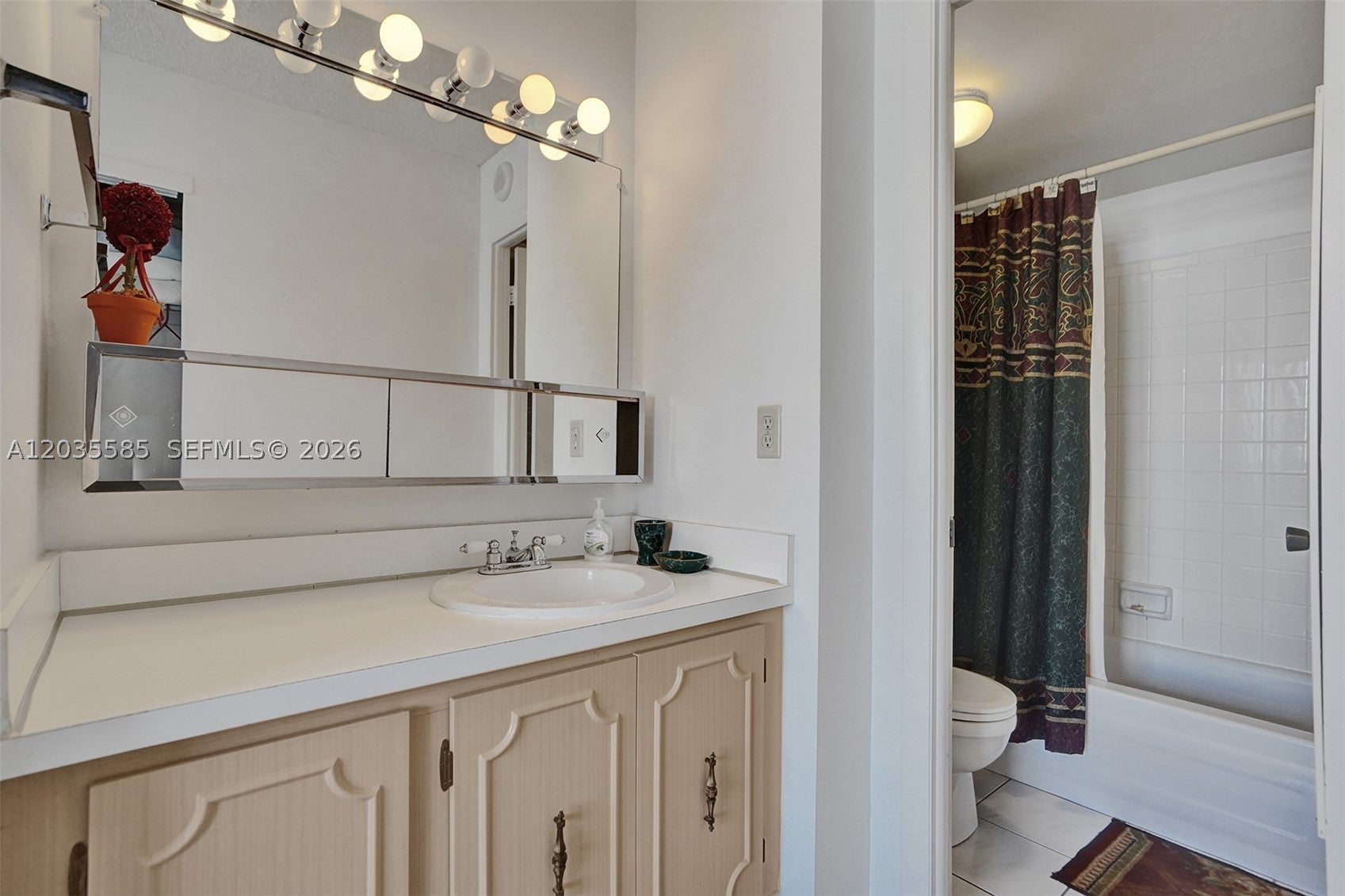 3113 S Ocean Dr 803