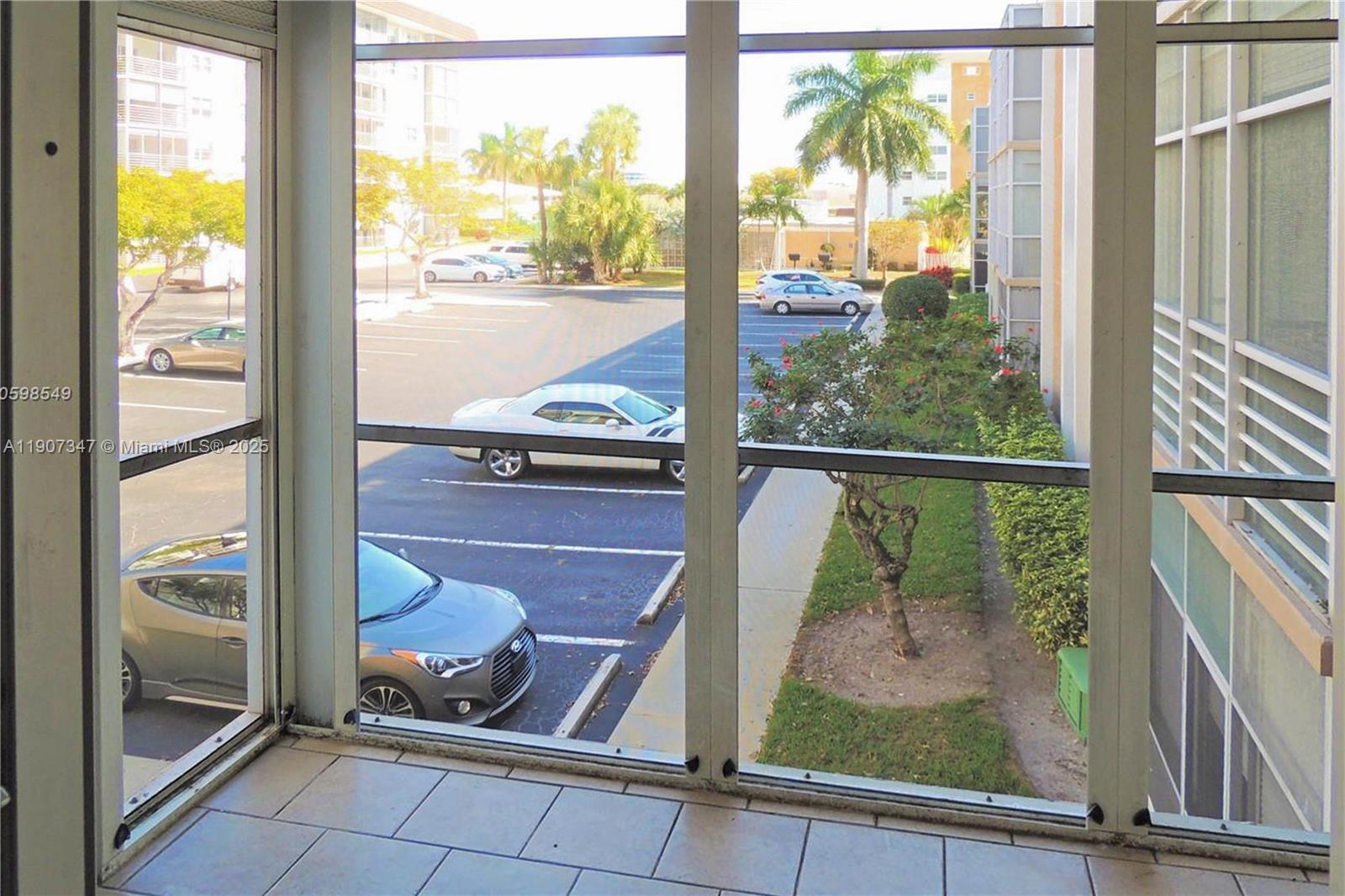 RIVER SHORES CONDO - Residential