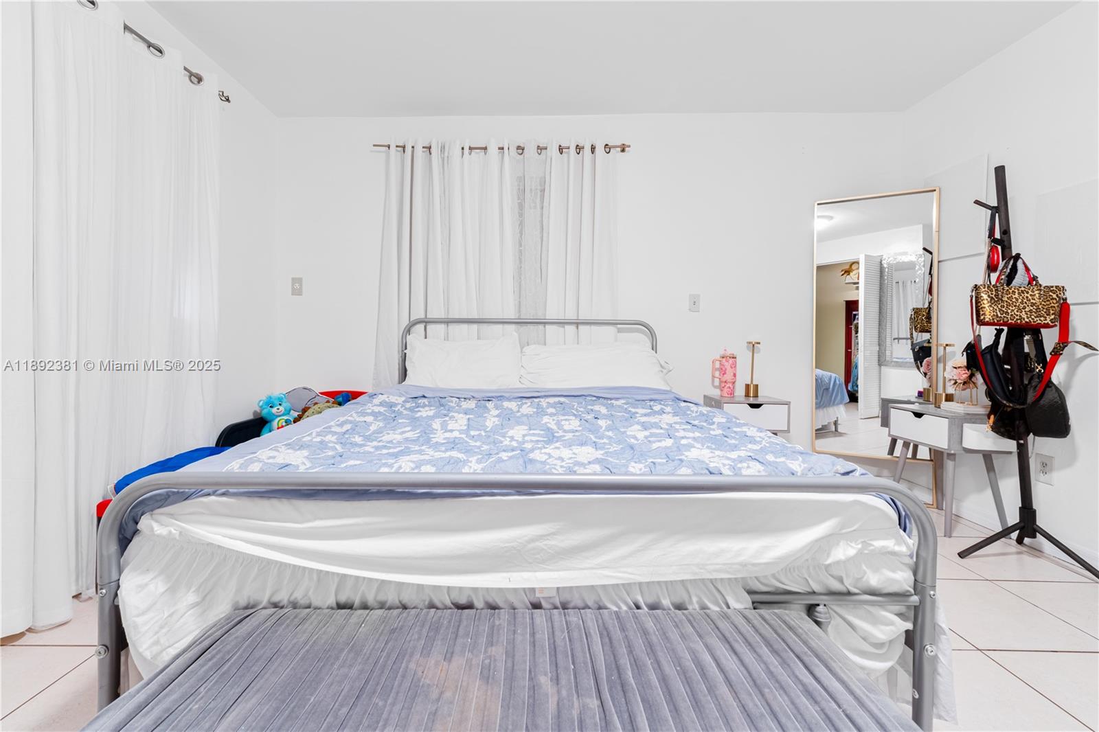 CAROLE ANNE PARK - Residential