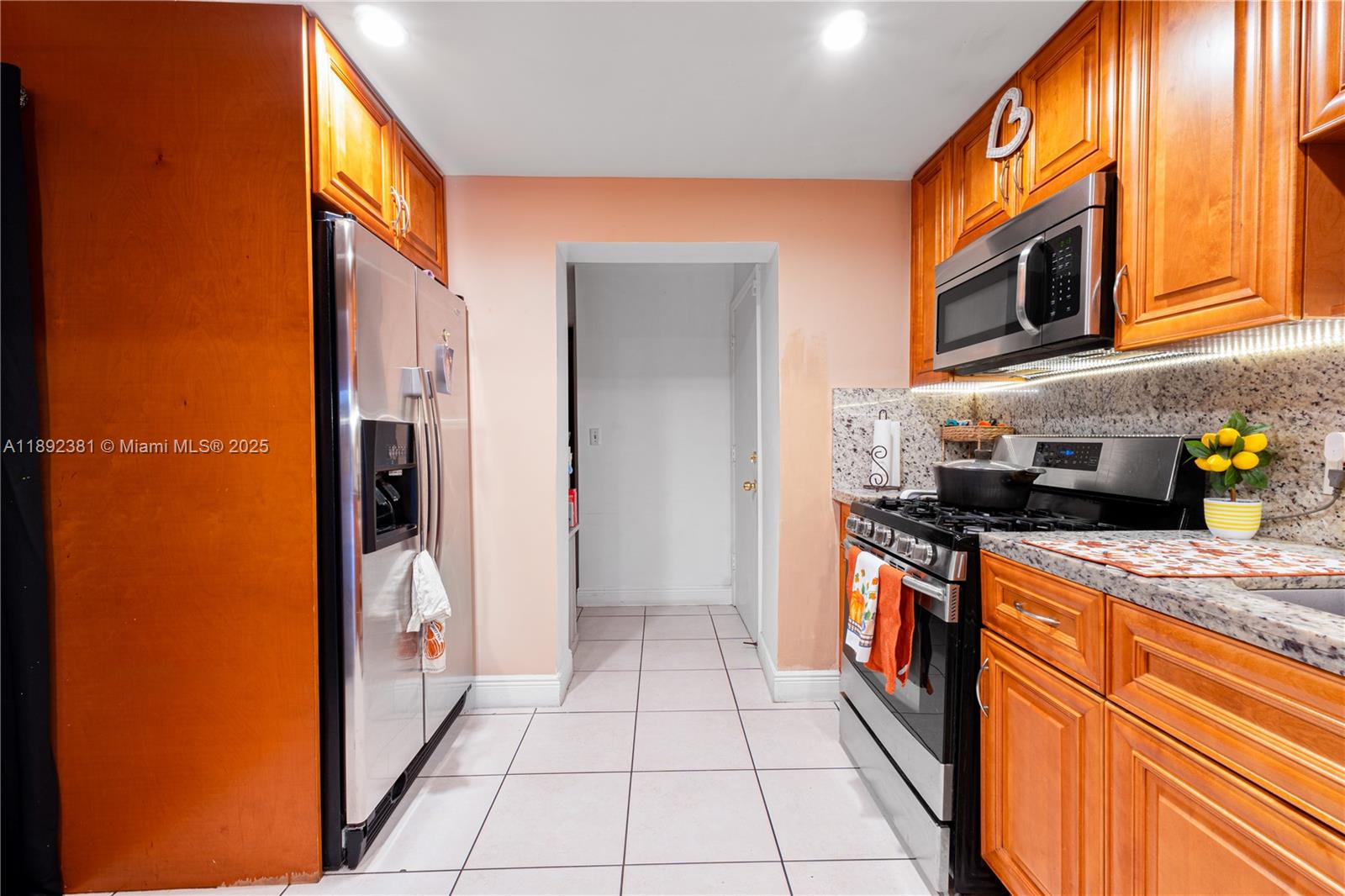 CAROLE ANNE PARK - Residential