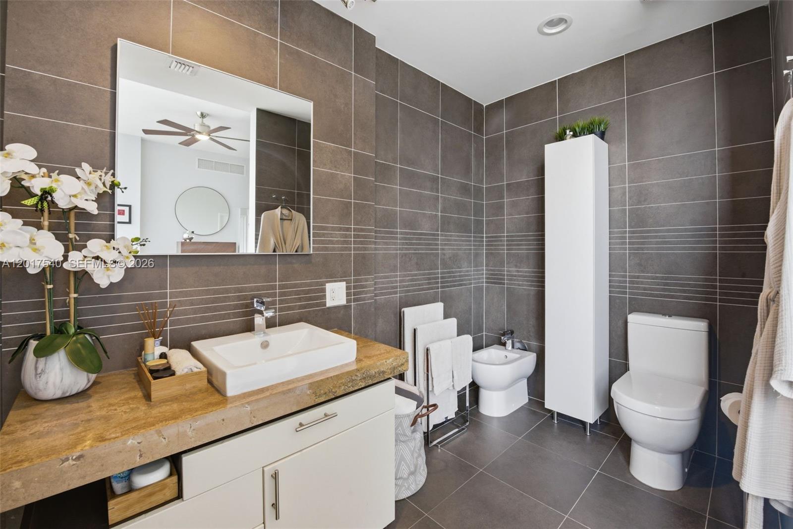 ARTEPARK SOUTH CONDO - Residential