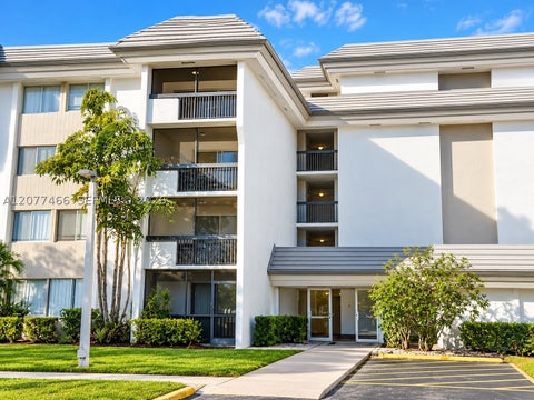 Photo of 721 N Pine Island Rd #213, Plantation, FL 33324 (MLS # A12077466)