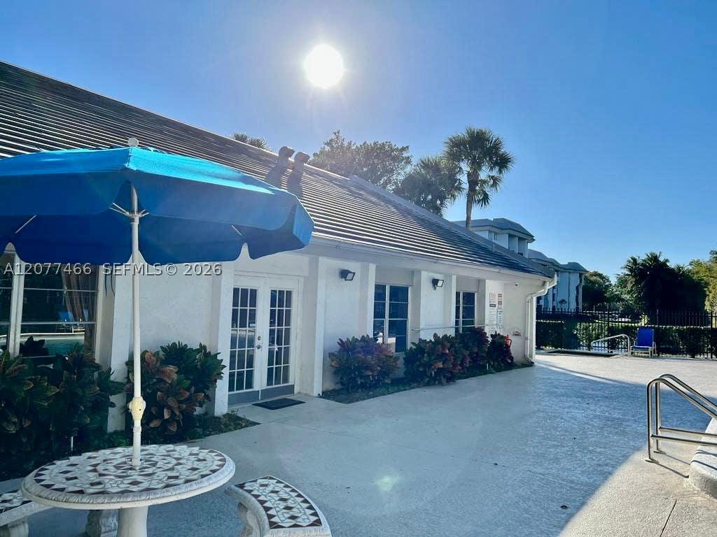 Photo of 721 N Pine Island Rd #213, Plantation, FL 33324 (MLS # A12077466)
